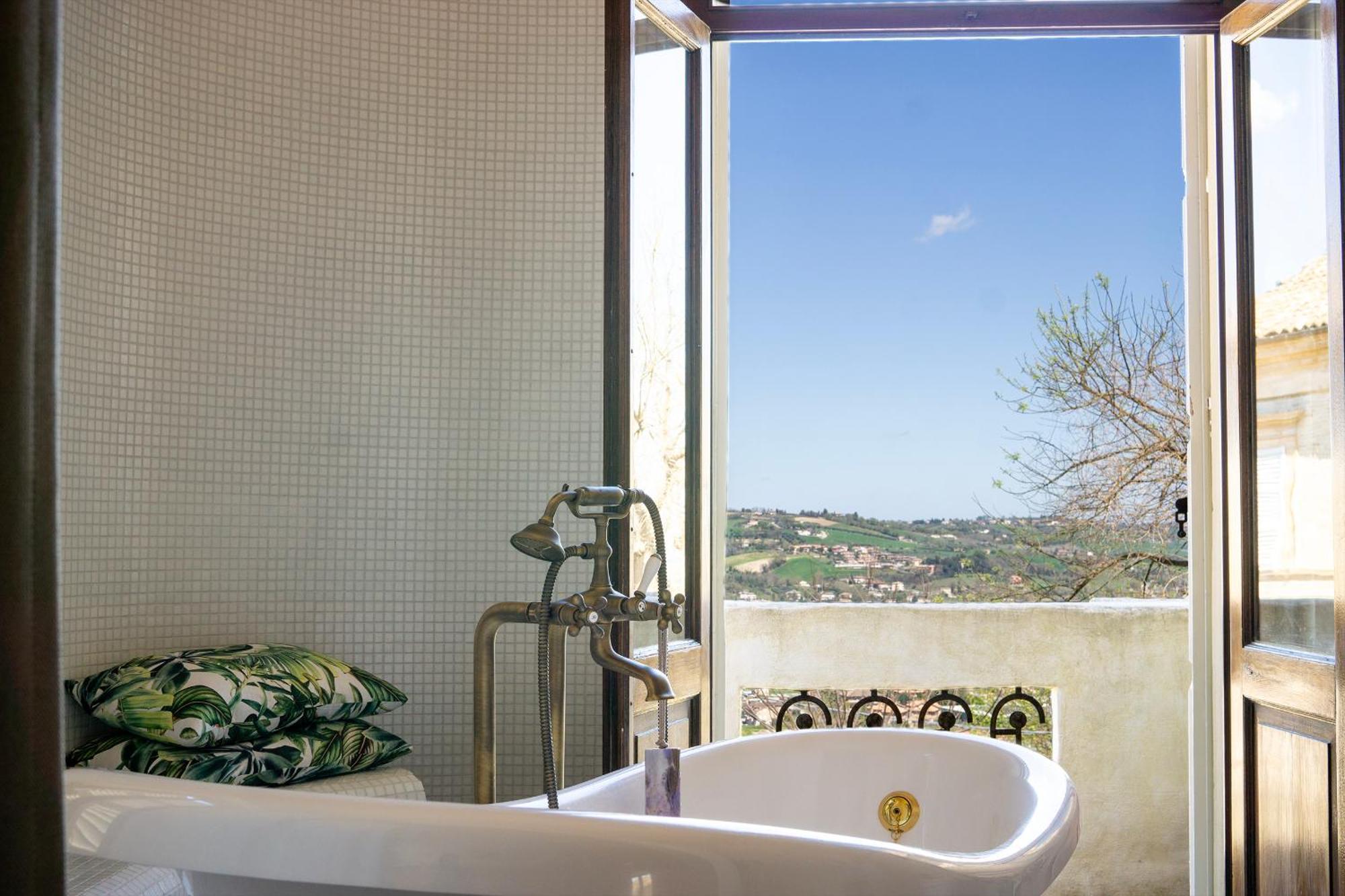 Ballerina Bianca bed&breakfast Grottazzolina Esterno foto